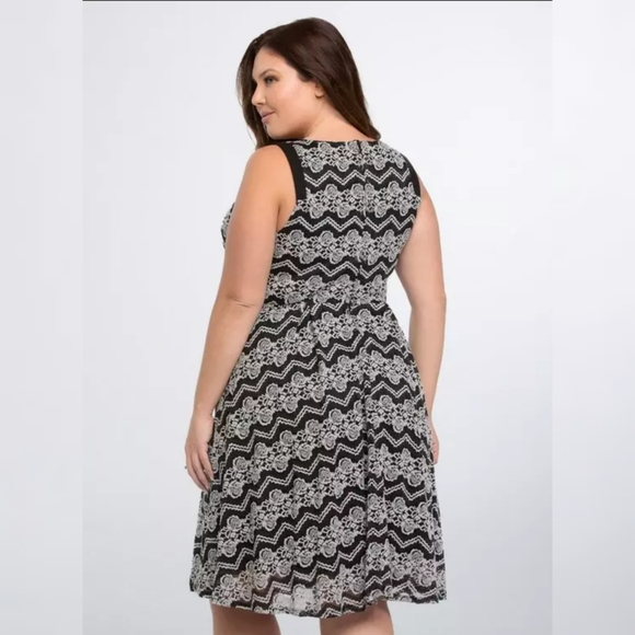 Torrid Lace Skater Contrast Dress - Picture 2 of 7